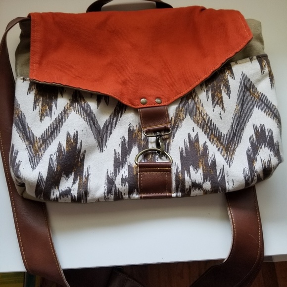 Canvas crossbody bag - Picture 1 of 6
